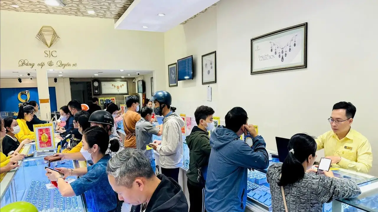 ارتفاع أسعار الذهب عالمياً إلى نحو 4500 دولار اليوم في 21 مايو